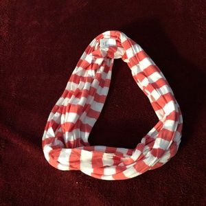 Infinity scarf